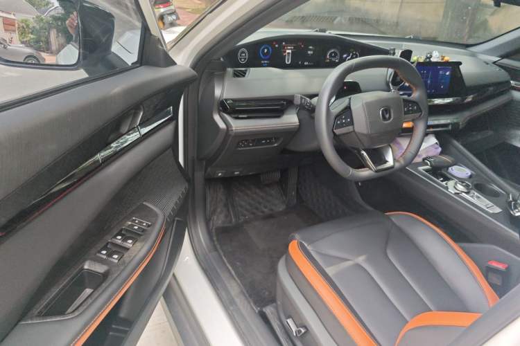 Used CHANGAN UNI-V 2023 1.5T Prestige Model Driver Seat
