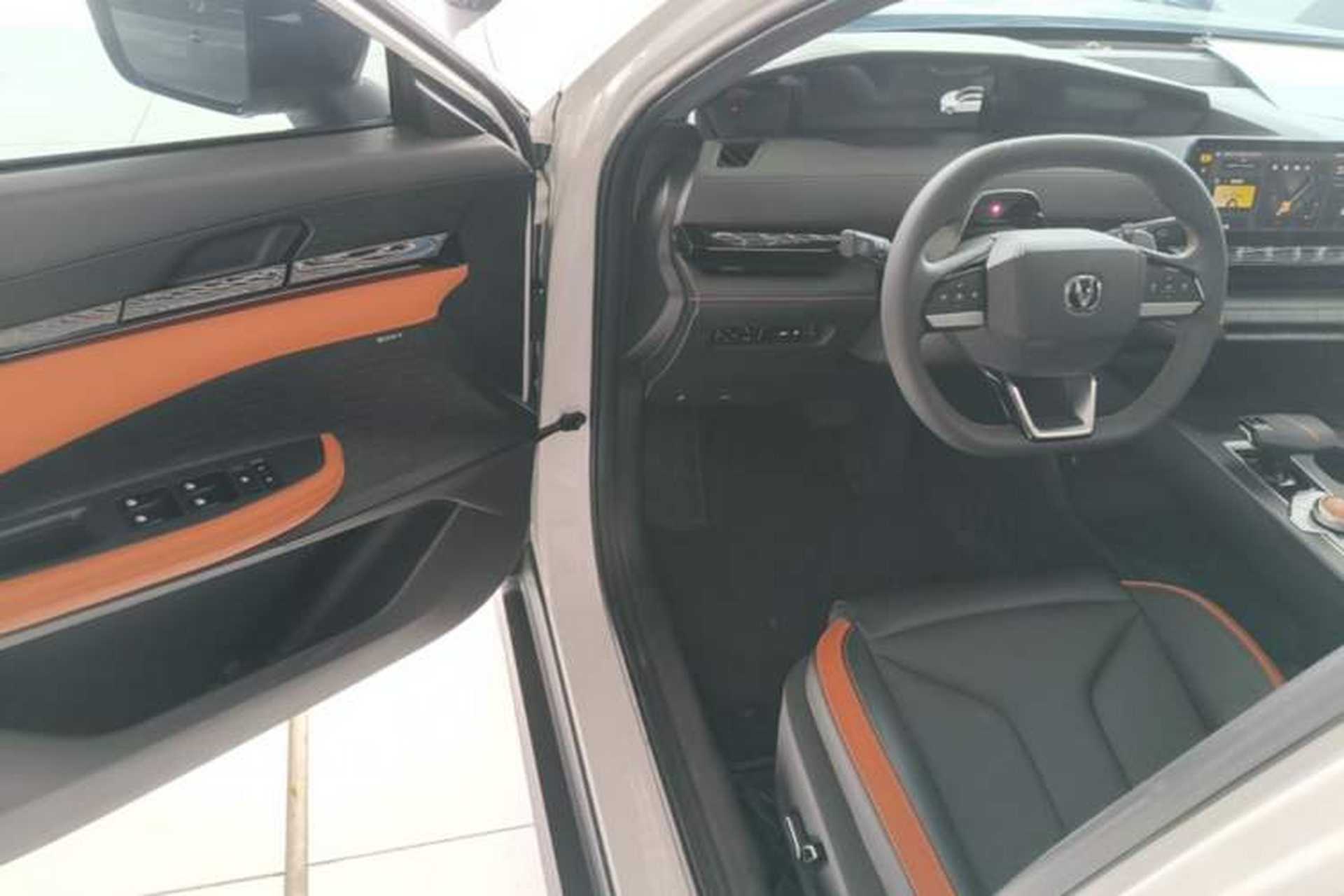Used CHANGAN UNI-V 2023 1.5T Prestige Model Driver Seat