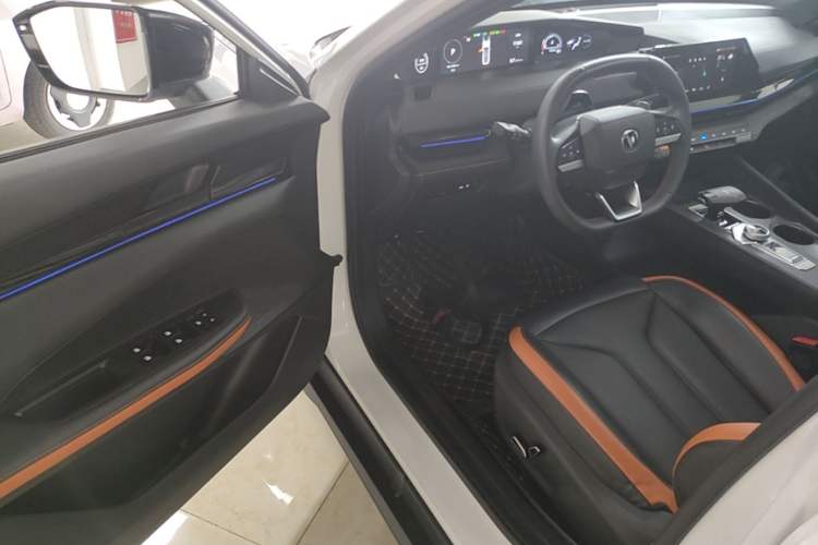 Used CHANGAN UNI-V 2023 1.5T Prestige Model Driver Seat