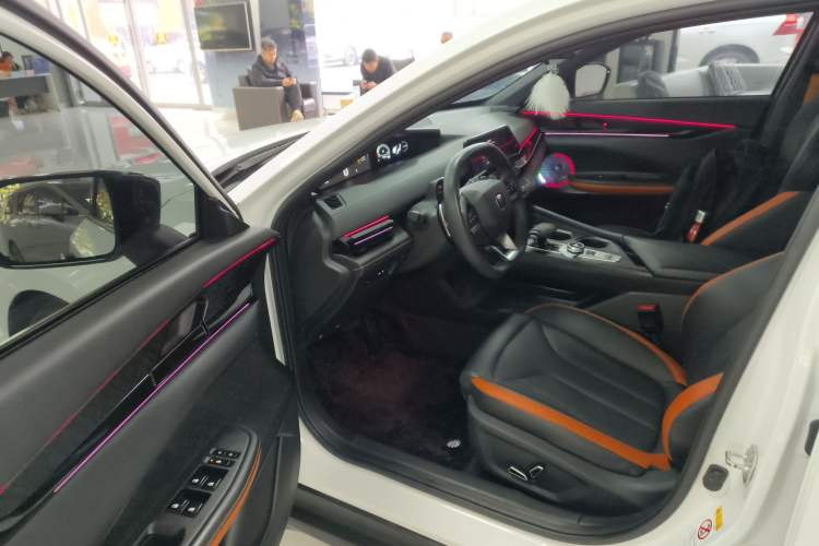 Used CHANGAN UNI-V 2023 1.5T Prestige Model Driver Seat