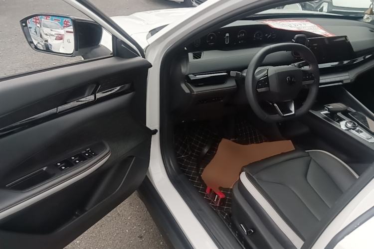 Used CHANGAN UNI-V 2023 1.5T Premium Model Driver Seat