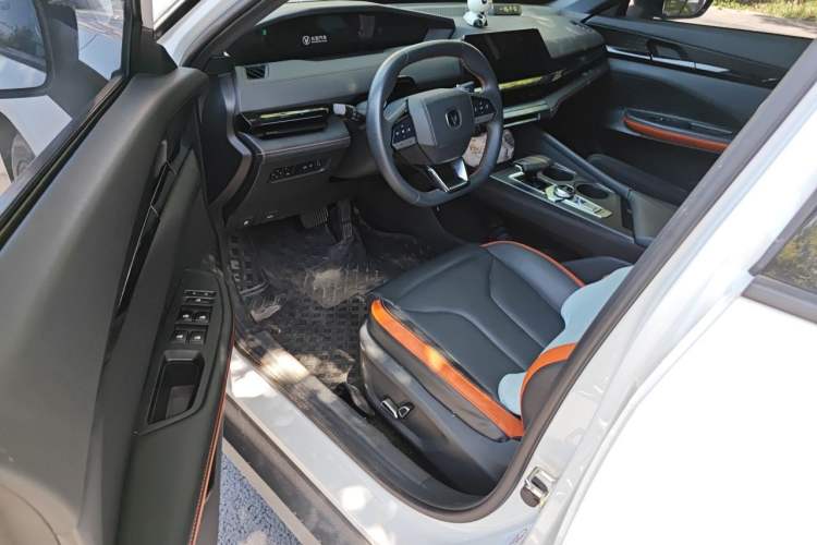 Used CHANGAN UNI-V 2023 1.5T Prestige Model Driver Seat
