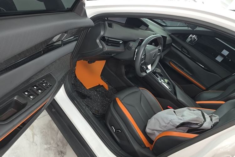 Used CHANGAN UNI-V 2023 1.5T Prestige Model Driver Seat