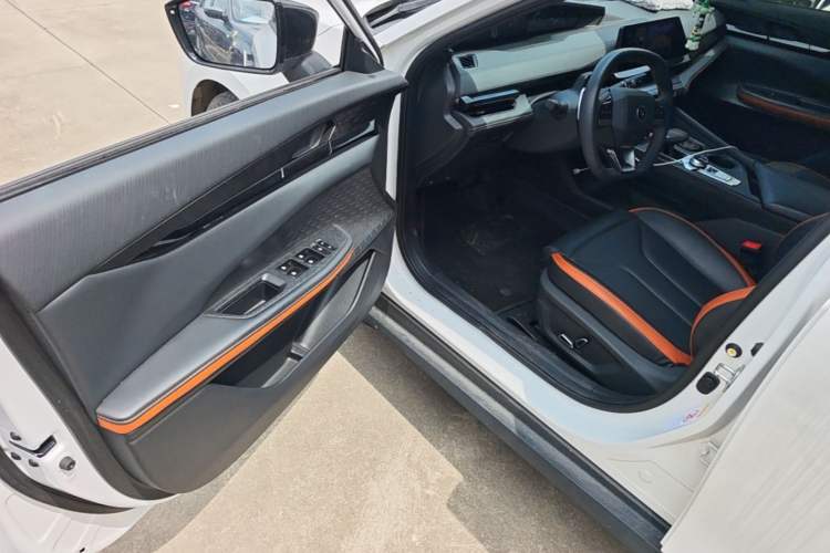 Used CHANGAN UNI-V 2023 1.5T Prestige Model Driver Seat