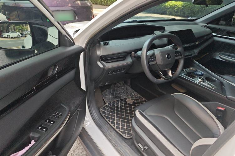 Used CHANGAN UNI-V 2023 1.5T Prestige Model Driver Seat