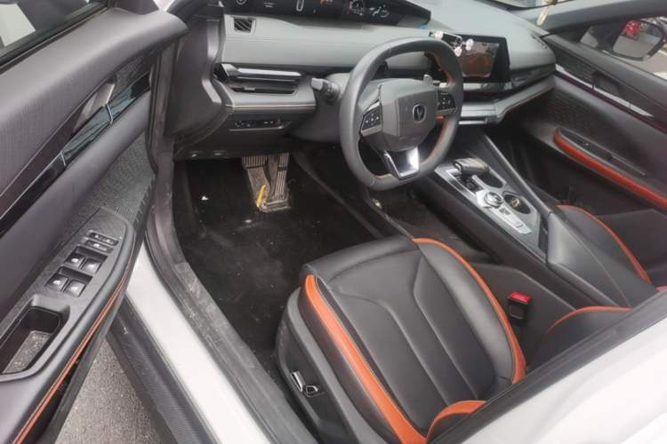 Used CHANGAN UNI-V 2023 1.5T Prestige Model Driver Seat