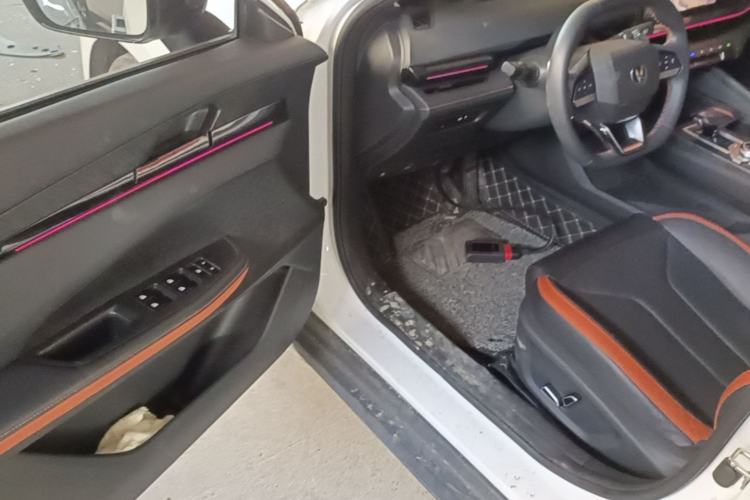 Used CHANGAN UNI-V 2023 1.5T Prestige Model Driver Seat