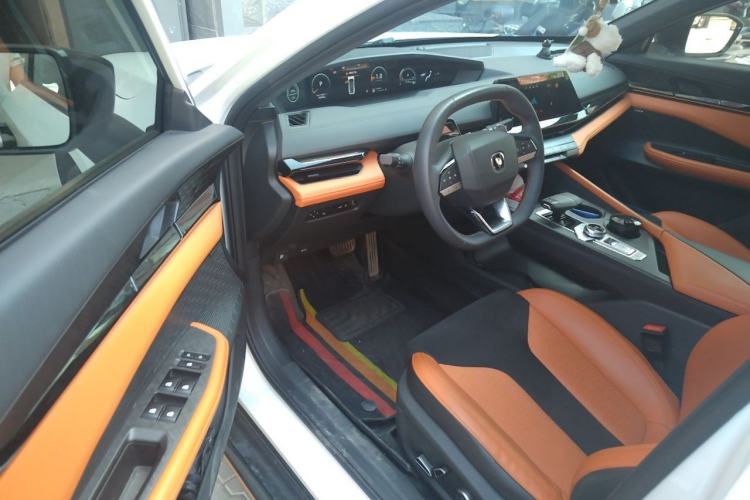 Used CHANGAN UNI-V 2023 2.0T Leading-Speed Edition Driver Seat