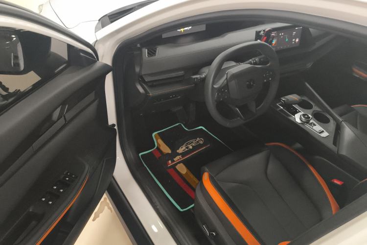 Used CHANGAN UNI-V 2023 1.5T Premium Model Driver Seat