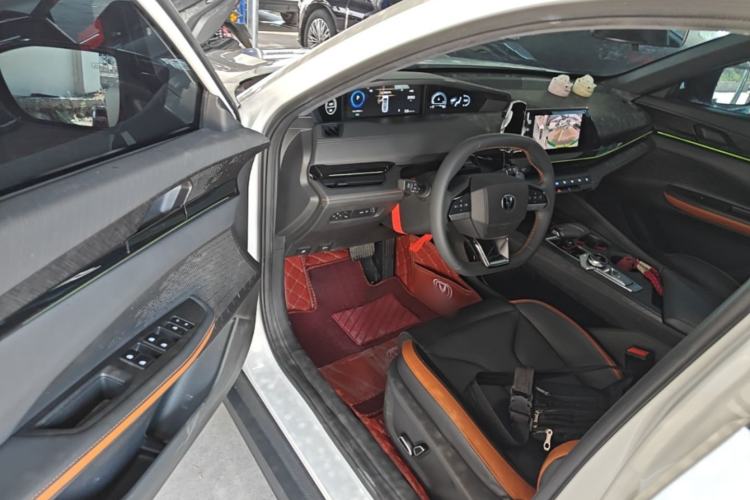 Used CHANGAN UNI-V 2023 1.5T Prestige Model Driver Seat