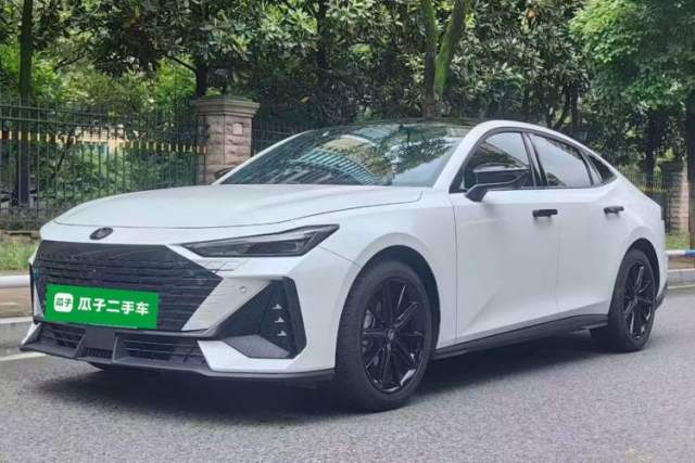 Used CHANGAN UNI-V 2023 1.5T Prestige Model