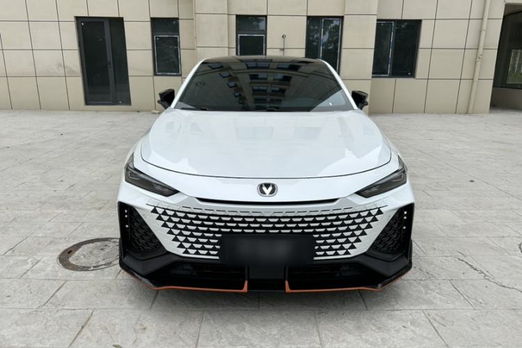 Used CHANGAN UNI-V 2023 2.0T Sport Edition Exterior 1