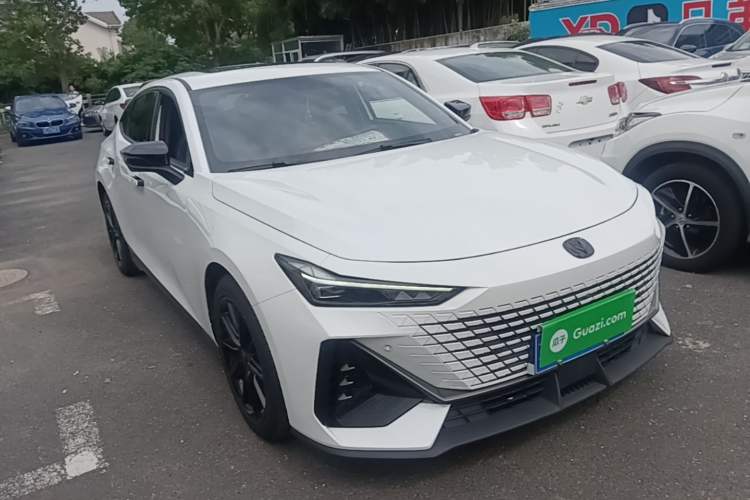 Used CHANGAN UNI-V 2023 1.5T Premium Model Exterior 1