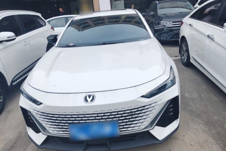 Used CHANGAN UNI-V 2023 1.5T Premium Model Exterior 1