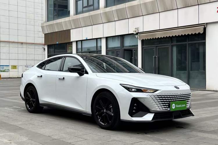 Used CHANGAN UNI-V 2023 1.5T Prestige Model Exterior 1