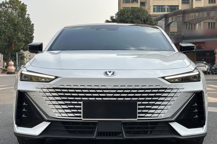 Used CHANGAN UNI-V 2023 1.5T Prestige Model Exterior 1