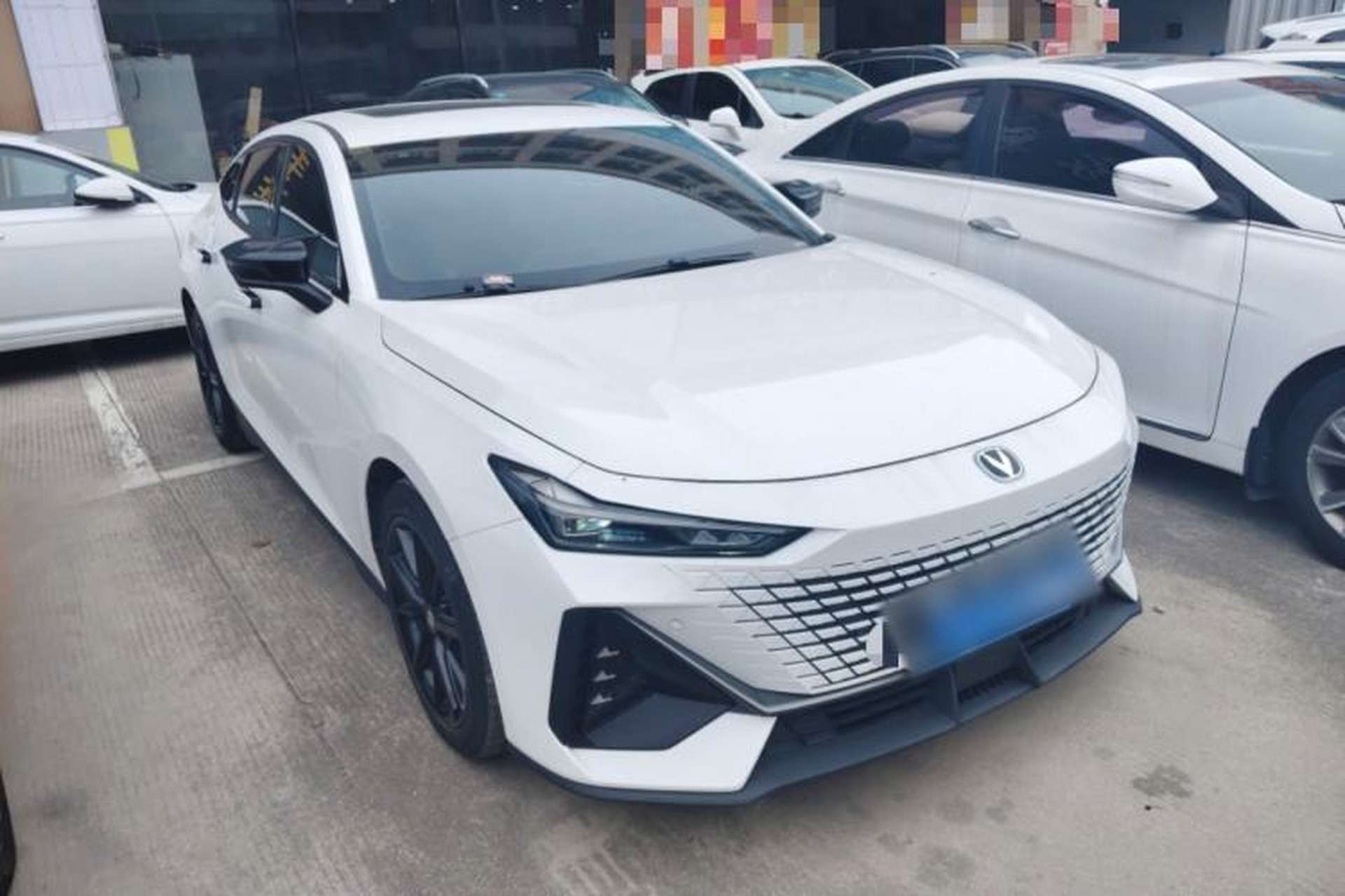 Used CHANGAN UNI-V 2023 1.5T Premium Model Exterior 2