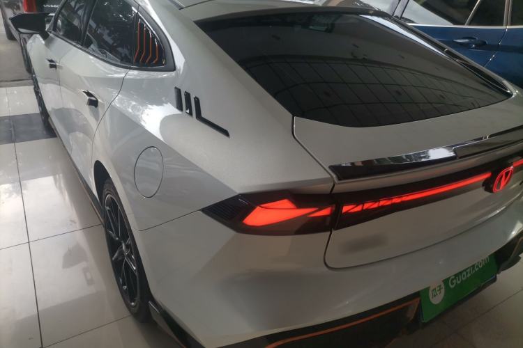 Used CHANGAN UNI-V 2023 2.0T Sport Edition Exterior 2