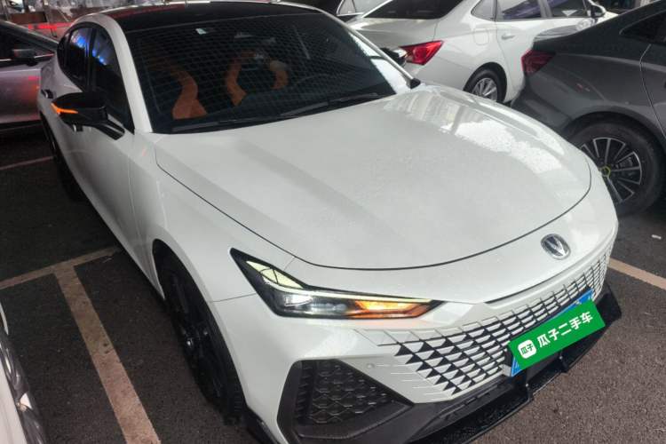 Used CHANGAN UNI-V 2023 2.0T Leading-Speed Edition Exterior 2