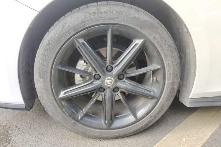 Used CHANGAN UNI-V 2023 1.5T Prestige Model Exterior 4