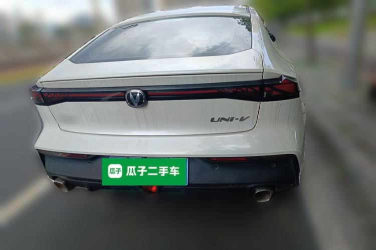 Used CHANGAN UNI-V 2023 1.5T Prestige Model Exterior 4