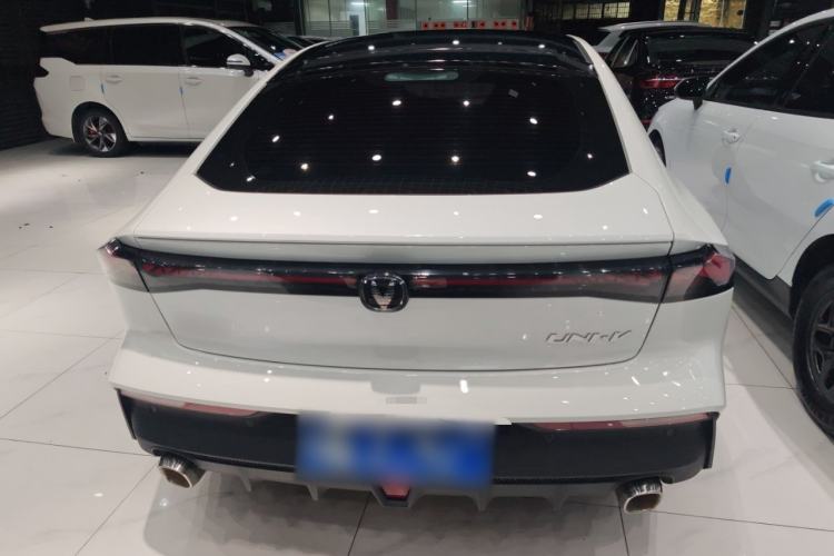 Used CHANGAN UNI-V 2023 1.5T Prestige Model Exterior 4