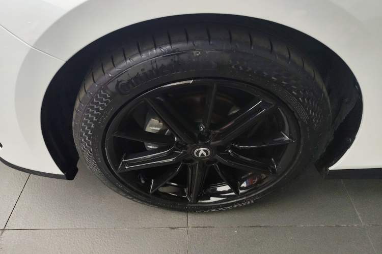 Used CHANGAN UNI-V 2023 1.5T Prestige Model Exterior 4