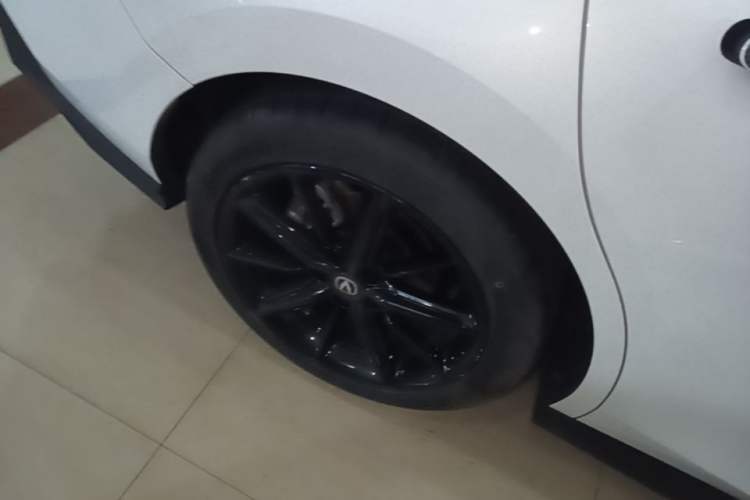 Used CHANGAN UNI-V 2023 1.5T Prestige Model Exterior 5
