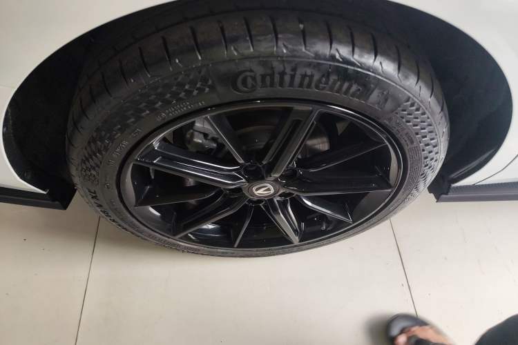 Used CHANGAN UNI-V 2023 1.5T Prestige Model Exterior 5