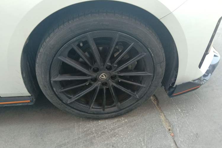 Used CHANGAN UNI-V 2023 1.5T Sport Edition Exterior 7