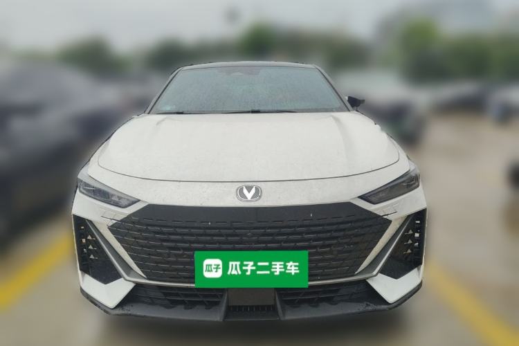 Used CHANGAN UNI-V 2023 1.5T Prestige Model Front