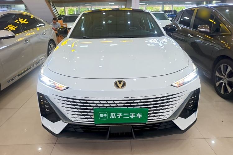 Used CHANGAN UNI-V 2023 1.5T Prestige Model Front