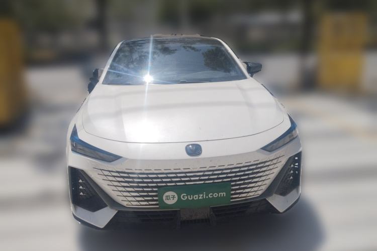 Used CHANGAN UNI-V 2023 1.5T Prestige Model Front