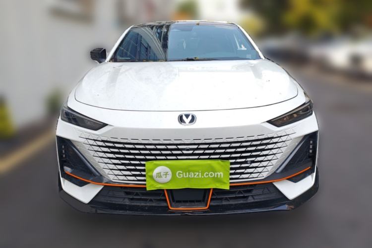 Used CHANGAN UNI-V 2023 1.5T Sport Edition Front