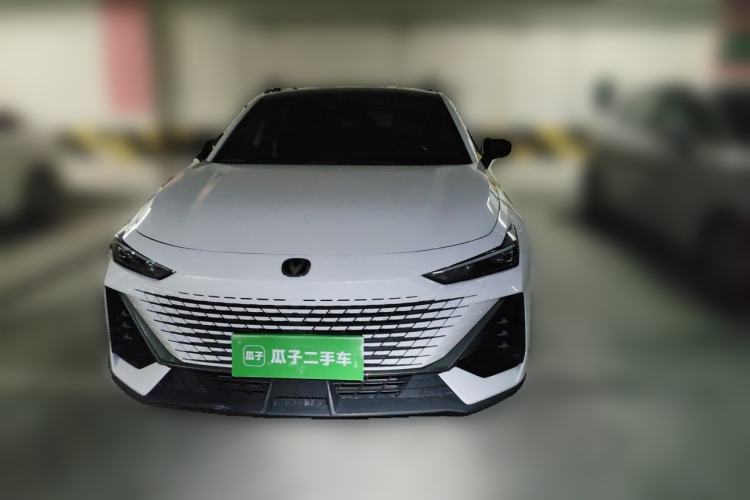 Used CHANGAN UNI-V 2023 1.5T Prestige Model Front