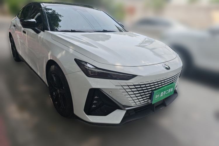 Used CHANGAN UNI-V 2023 1.5T Prestige Model Front Right 45 Deg