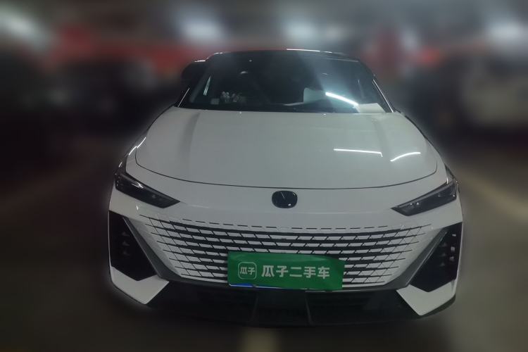 Used CHANGAN UNI-V 2023 1.5T Prestige Model Front