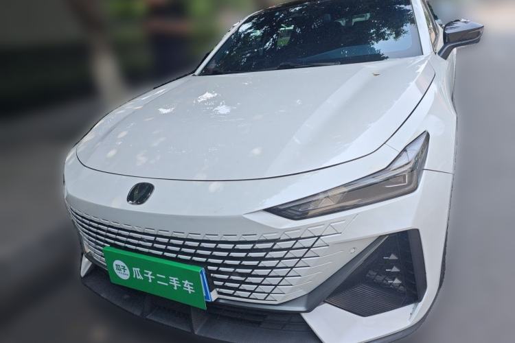 Used CHANGAN UNI-V 2023 1.5T Prestige Model Front