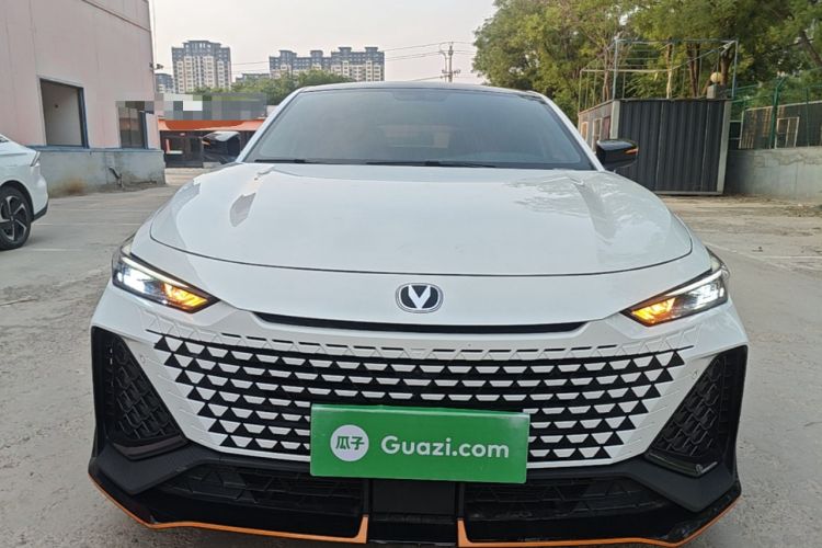 Used CHANGAN UNI-V 2023 2.0T Sport Edition Front
