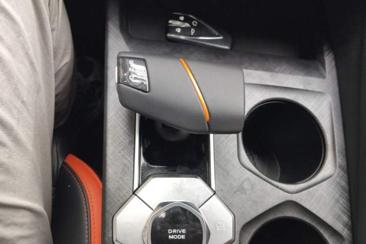 Used CHANGAN UNI-V 2023 1.5T Prestige Model Gear Lever