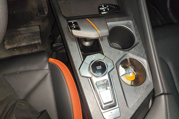 Used CHANGAN UNI-V 2023 1.5T Prestige Model Gear Lever