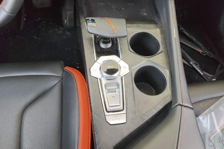Used CHANGAN UNI-V 2023 1.5T Prestige Model Gear Lever