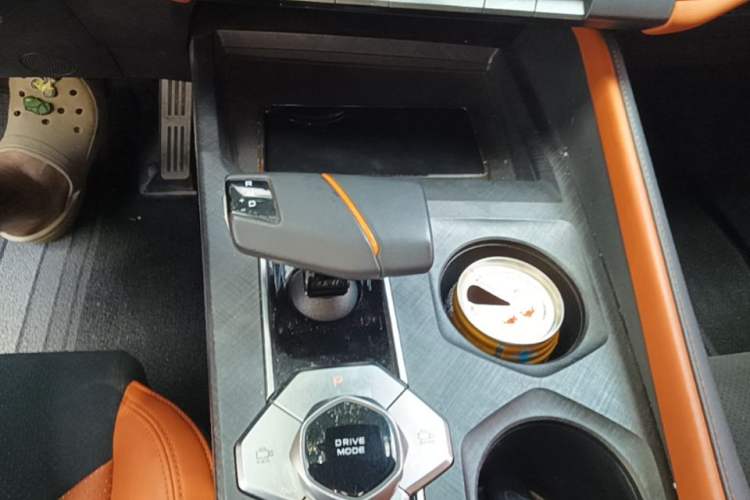 Used CHANGAN UNI-V 2023 1.5T Sport Edition Gear Lever