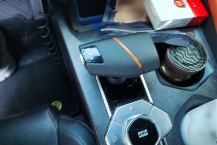 Used CHANGAN UNI-V 2023 1.5T Sport Edition Gear Lever