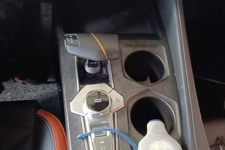 Used CHANGAN UNI-V 2023 1.5T Prestige Model Gear Lever
