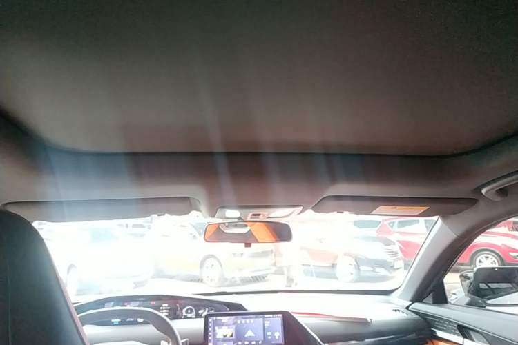Used CHANGAN UNI-V 2023 2.0T Sport Edition Headliner