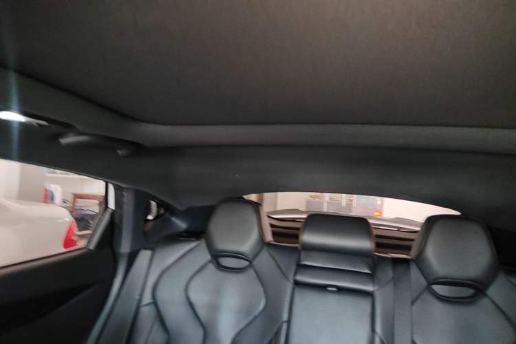 Used CHANGAN UNI-V 2023 1.5T Prestige Model Headliner