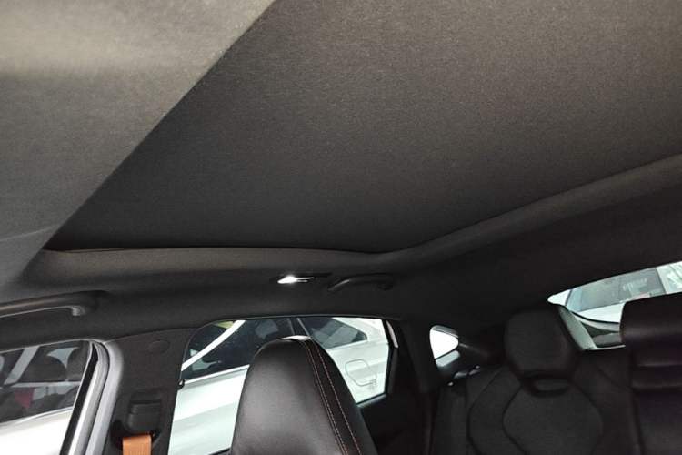 Used CHANGAN UNI-V 2023 1.5T Prestige Model Headliner