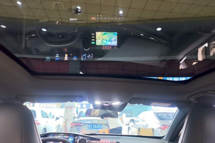 Used CHANGAN UNI-V 2023 1.5T Prestige Model Headliner
