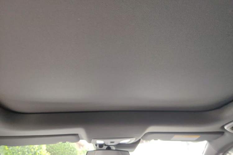 Used CHANGAN UNI-V 2023 1.5T Prestige Model Headliner